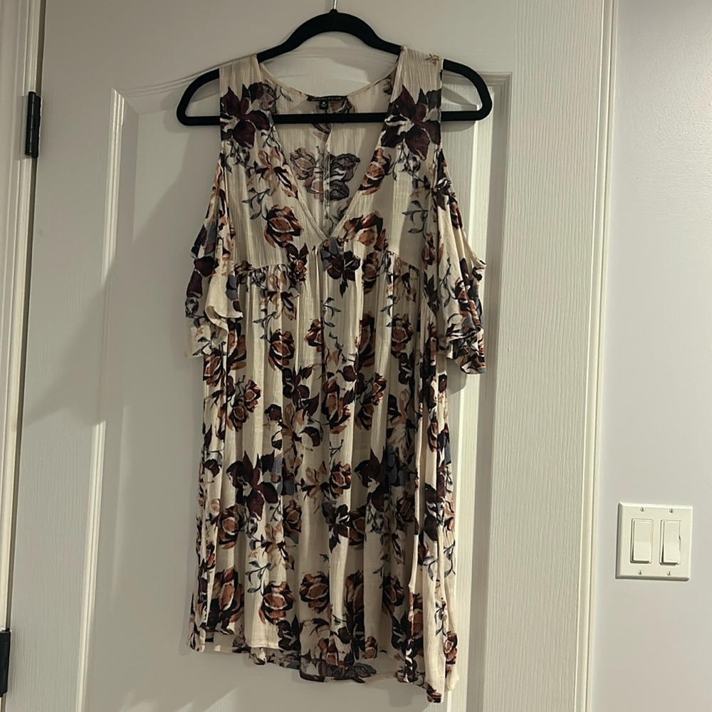 floral cut out shoulder with sleeve dress